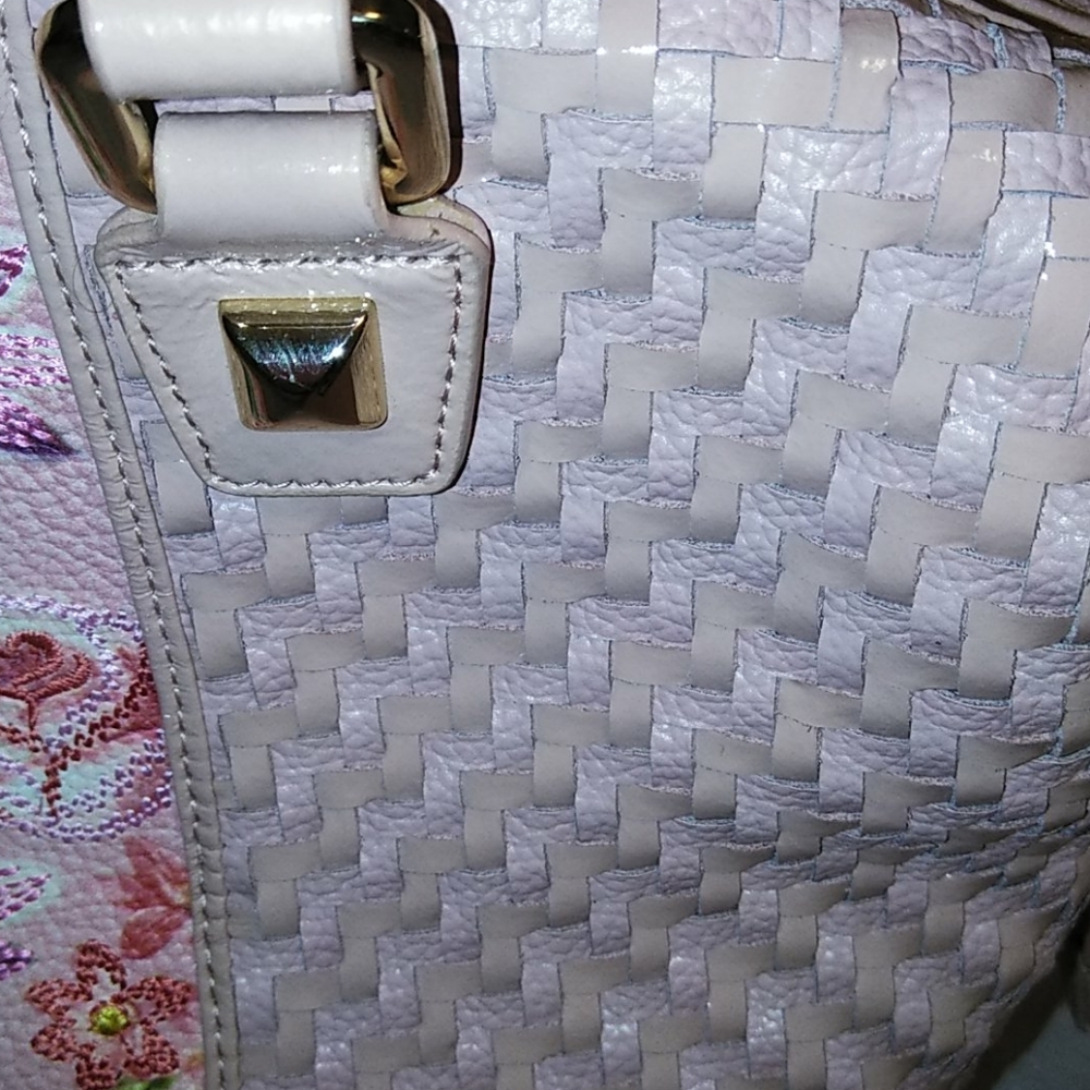 Sharif Designs 💖NY 💖 Embroidered Floral Bag 💖 - Picture 3 of 12